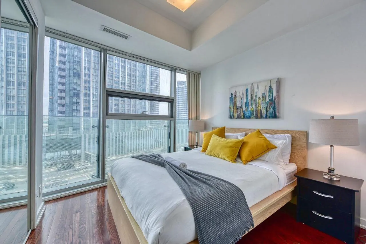 Sarkar Suites - Entertainment District Toronto