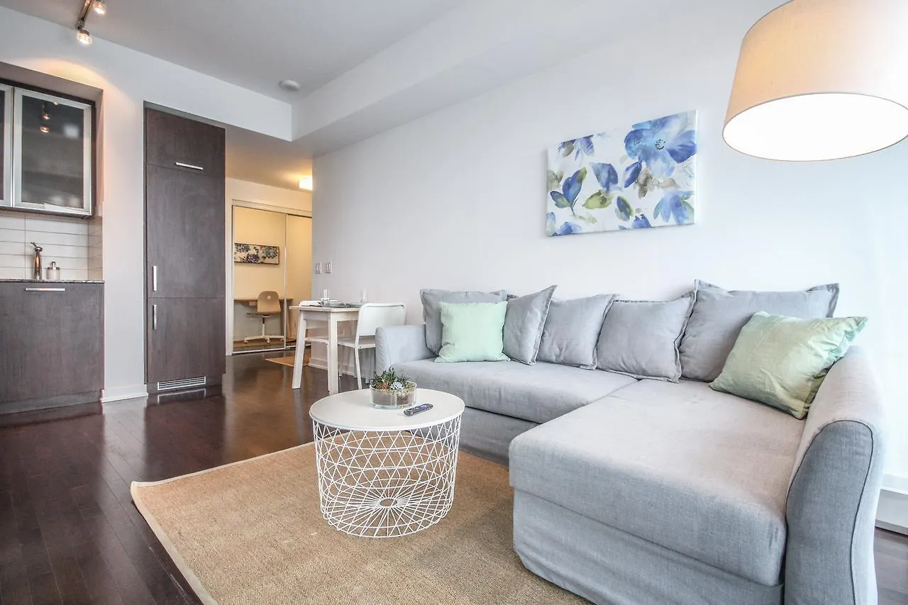 Sarkar Suites - Entertainment District Toronto Apartment