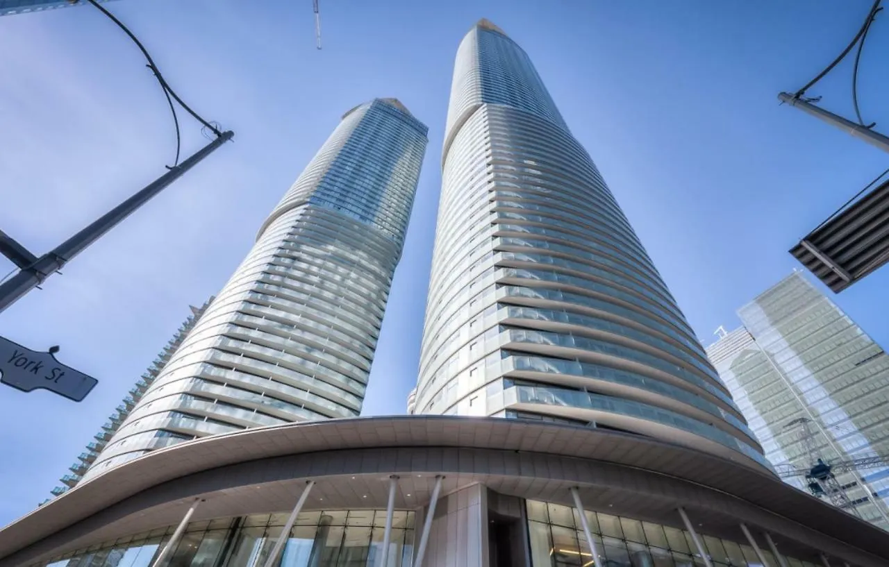 Sarkar Suites - Entertainment District Toronto