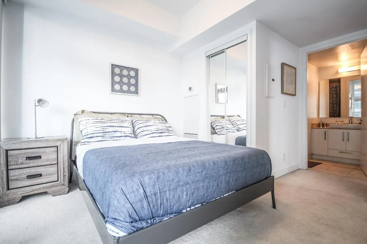 Sarkar Suites - Entertainment District Toronto