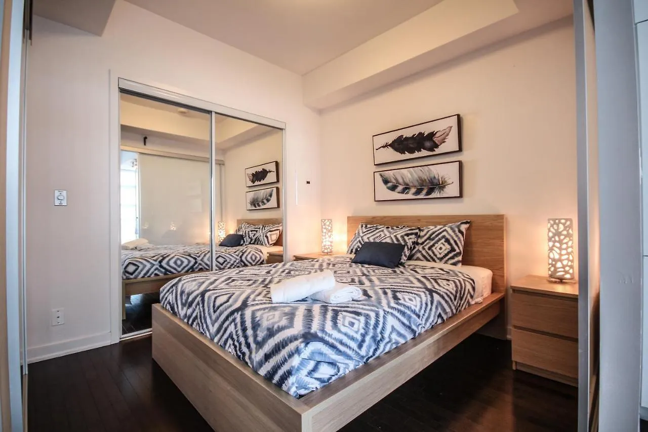 Sarkar Suites - Entertainment District Toronto