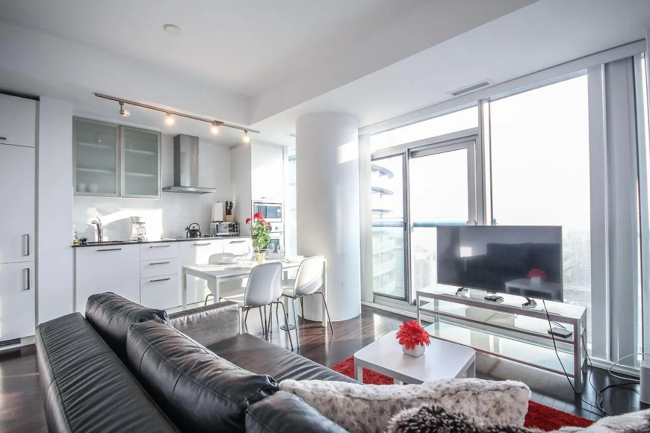 Sarkar Suites - Entertainment District Toronto Apartment
