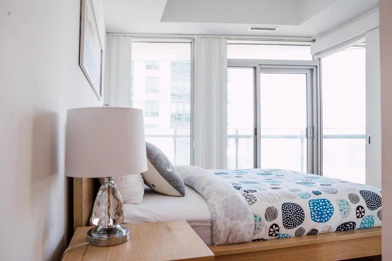 Sarkar Suites - Entertainment District Toronto Canada