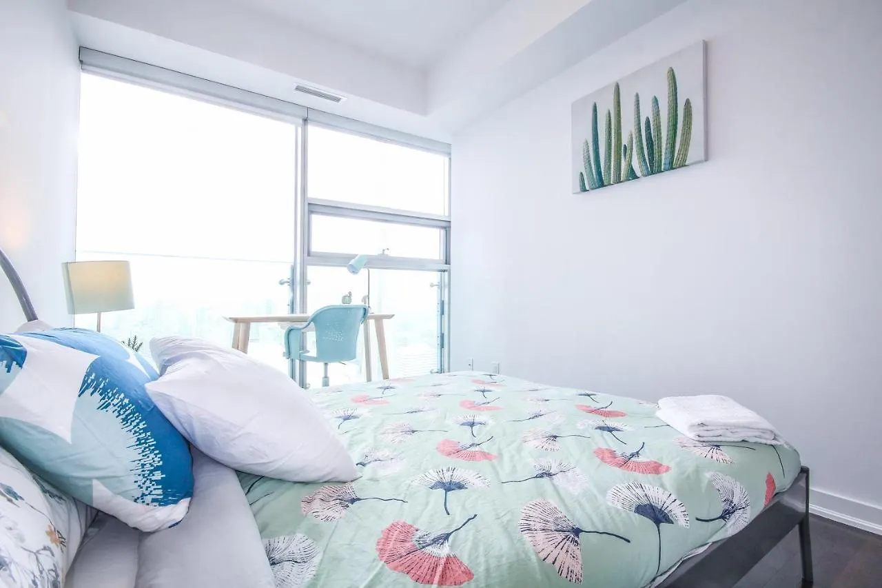 Sarkar Suites - Entertainment District Toronto Apartment